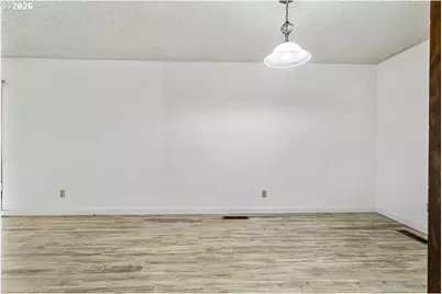 224 N Hayden Bay Dr, Portland, OR 97217 - Photo 12