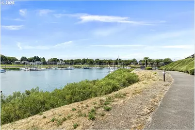 224 N Hayden Bay Dr, Portland, OR 97217 - Photo 46