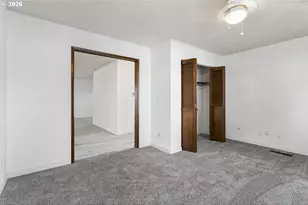 224 N Hayden Bay Dr, Portland, OR 97217 - Photo 18