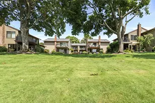 224 N Hayden Bay Dr, Portland, OR 97217 - Photo 42