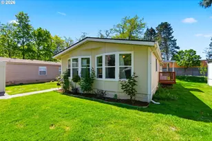 2250 N Broughton Dr, Portland, OR 97217 - Photo 2