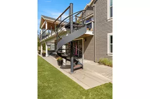 6330 SW Sweetbriar Ct, Portland, OR 97221 - Photo 42
