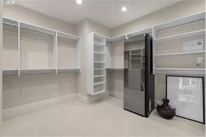 6330 SW Sweetbriar Ct, Portland, OR 97221 - Photo 22