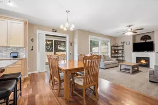 301 SW Bell Dr, Dallas, OR 97338 - Photo 6