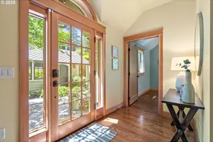 17367 Canal Cir, Lake Oswego, OR 97035 - Photo 4