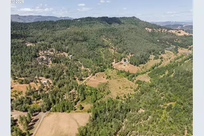 Mulberry Ln, Roseburg, OR 97471 - Photo 22