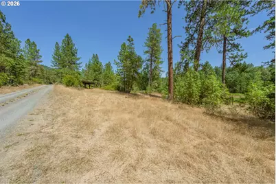 Mulberry Ln, Roseburg, OR 97471 - Photo 10