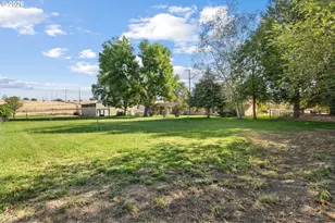 2225 NW Geer Rd, Hermiston, OR 97838 - Photo 32