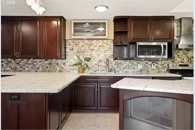 5050 NE 91st Ave, Portland, OR 97220 - Photo 8