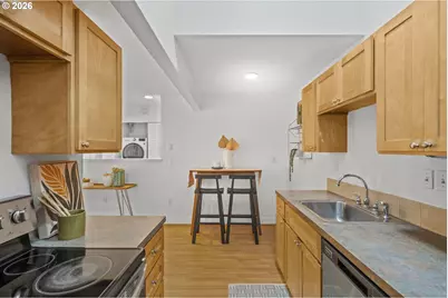 7302 N New York Ave, Portland, OR 97203 - Photo 24