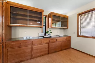 1963 SW Myers Pl, Gresham, OR 97080 - Photo 12