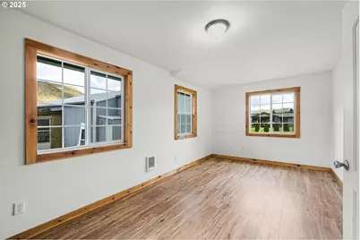 18595 Nestucca Dr, Cloverdale, OR 97112 - Photo 22