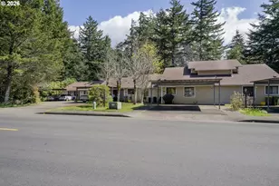 1320 Spruce St, Florence, OR 97439 - Photo 14
