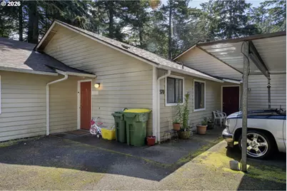1320 Spruce St, Florence, OR 97439 - Photo 6