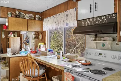 3620 Happy Valley Rd, Roseburg, OR 97471 - Photo 8