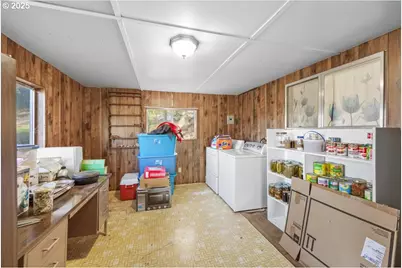 3620 Happy Valley Rd, Roseburg, OR 97471 - Photo 14