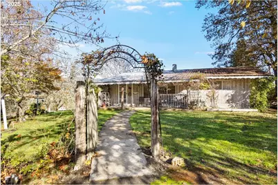 3620 Happy Valley Rd, Roseburg, OR 97471 - Photo 2