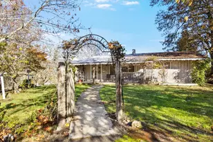3620 Happy Valley Rd, Roseburg, OR 97471 - Photo 2