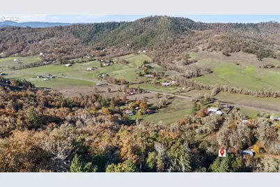 3620 Happy Valley Rd, Roseburg, OR 97471 - Photo 22