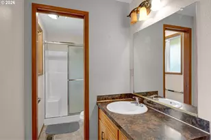 40 Briarcliff Dr, Eugene, OR 97404 - Photo 16