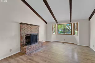 40 Briarcliff Dr, Eugene, OR 97404 - Photo 6