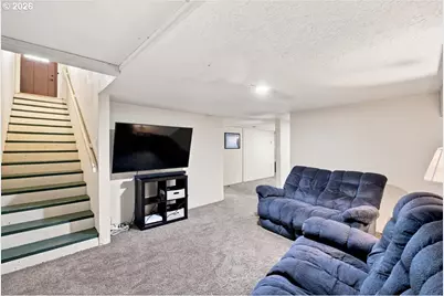 812 Garvord St, Lebanon, OR 97355 - Photo 40
