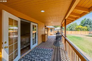 812 Garvord St, Lebanon, OR 97355 - Photo 2
