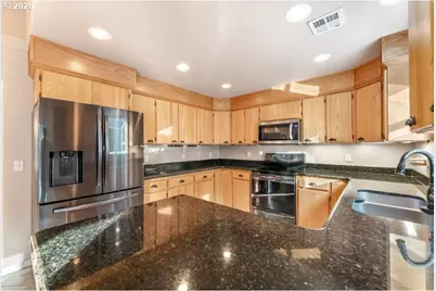 272 Schloeman Ln, Glide, OR 97443 - Photo 10