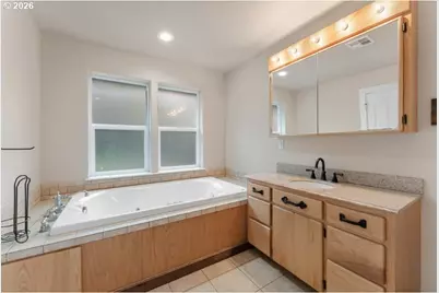 272 Schloeman Ln, Glide, OR 97443 - Photo 18