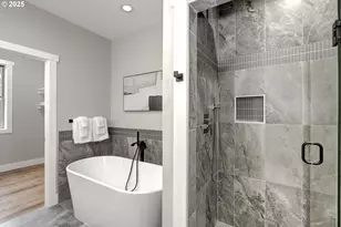 18989 NE Marine Dr, Portland, OR 97230 - Photo 22