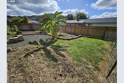 3127 W Chateau Ave, Roseburg, OR 97471 - Photo 20