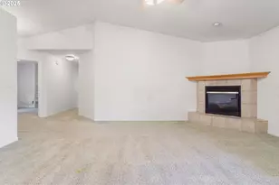 223 Penni Ln, Silverton, OR 97381 - Photo 8