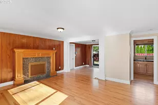 17909 NE Everett Ct, Portland, OR 97230 - Photo 4