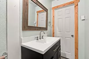 8270 SW Sorrento Rd, Beaverton, OR 97008 - Photo 14