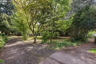 8270 SW Sorrento Rd, Beaverton, OR 97008 - Photo 36