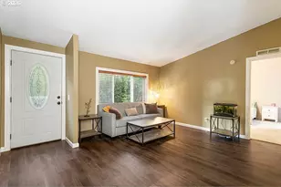 774 SW Sunset Way, Troutdale, OR 97060 - Photo 2