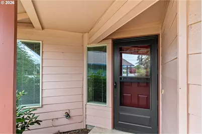 630 Benjamin Ave, Cottage Grove, OR 97424 - Photo 2