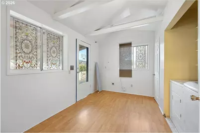 1401 S Water St, Silverton, OR 97381 - Photo 20