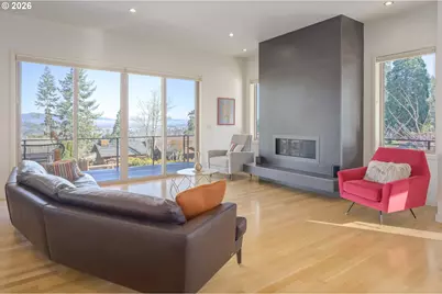 2490 Panorama Dr, Eugene, OR 97405 - Photo 4