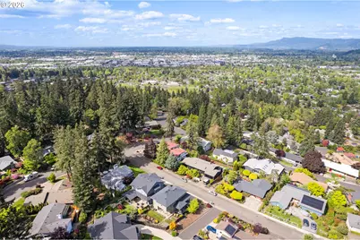 2490 Panorama Dr, Eugene, OR 97405 - Photo 42