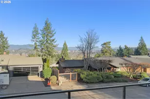 2490 Panorama Dr, Eugene, OR 97405 - Photo 40
