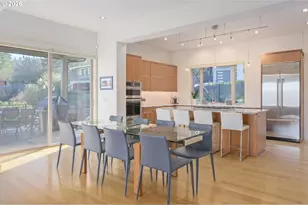 2490 Panorama Dr, Eugene, OR 97405 - Photo 8