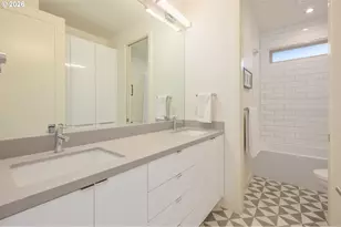 2490 Panorama Dr, Eugene, OR 97405 - Photo 34