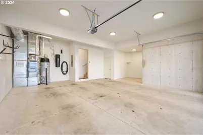 2490 Panorama Dr, Eugene, OR 97405 - Photo 36