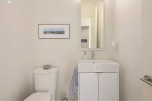 2490 Panorama Dr, Eugene, OR 97405 - Photo 18