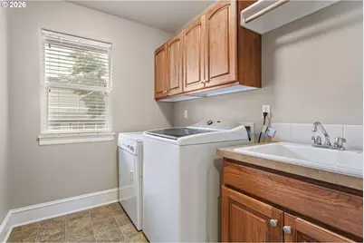 12774 NW Alsace Ln, Portland, OR 97229 - Photo 38