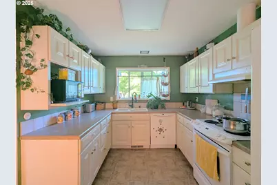 15820 NE Broadway, Portland, OR 97230 - Photo 14