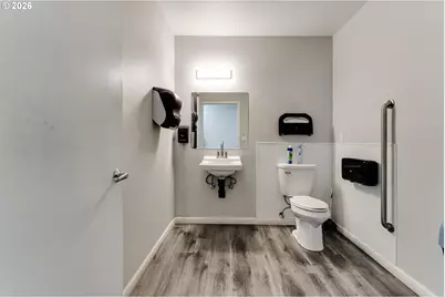 4224 W 7th Ave, Eugene, OR 97402 - Photo 24