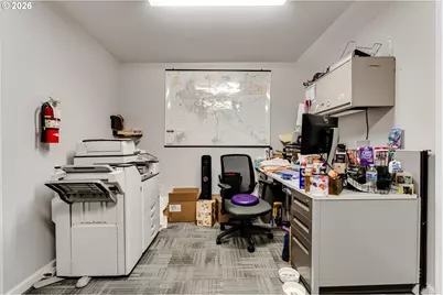 4224 W 7th Ave, Eugene, OR 97402 - Photo 10