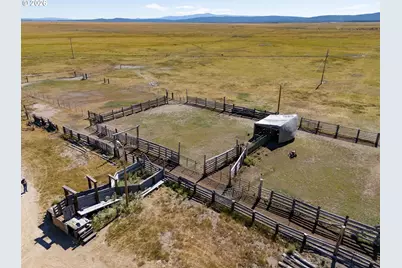 1950 Silver Lake Rd, Chiloquin, OR 97624 - Photo 28